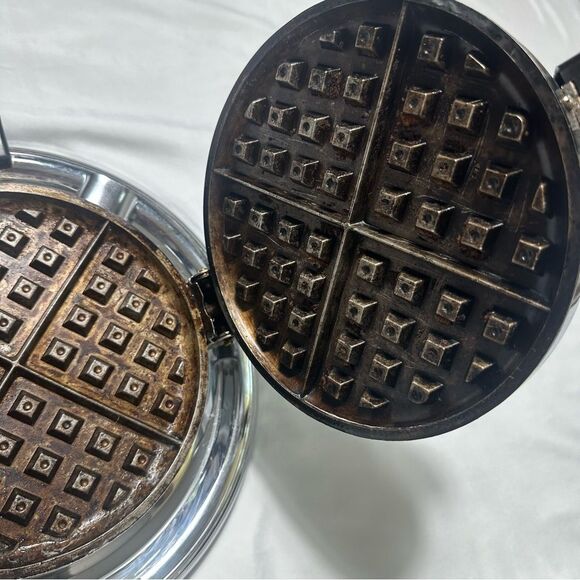 Vintage GENERAL ELECTRIC Waffle Maker 119YI97 Art Deco Made In USA Tested - Picture 15 of 15